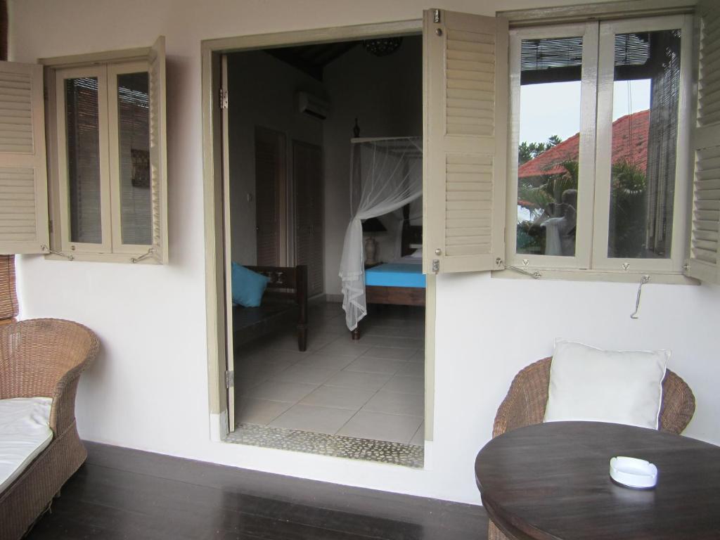 Kembali Beach Bungalows Amed  Room photo